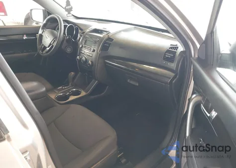 2013 Kia Sorento Lx z USA, uszkodzony, nr VIN 5XYKT4A14DG345756